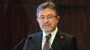 bakan yumakli temaslarda bulunmak uzere yarin cine gidecek SswZ5BnC.jpg
